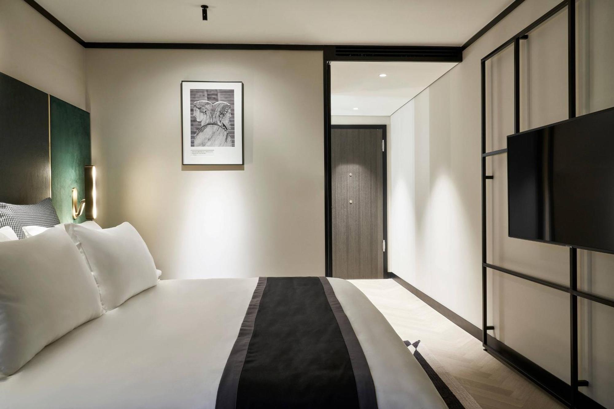 Academias Hotel, Autograph Collection Athena Bagian luar foto