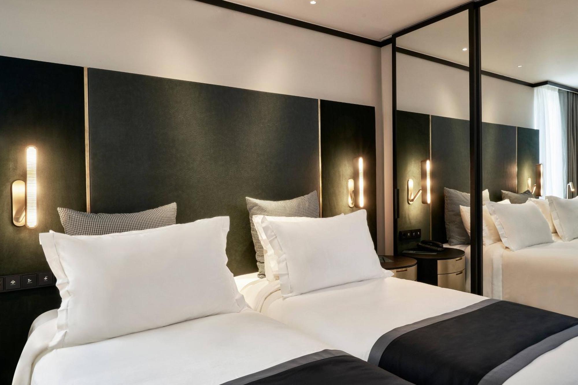 Academias Hotel, Autograph Collection Athena Bagian luar foto