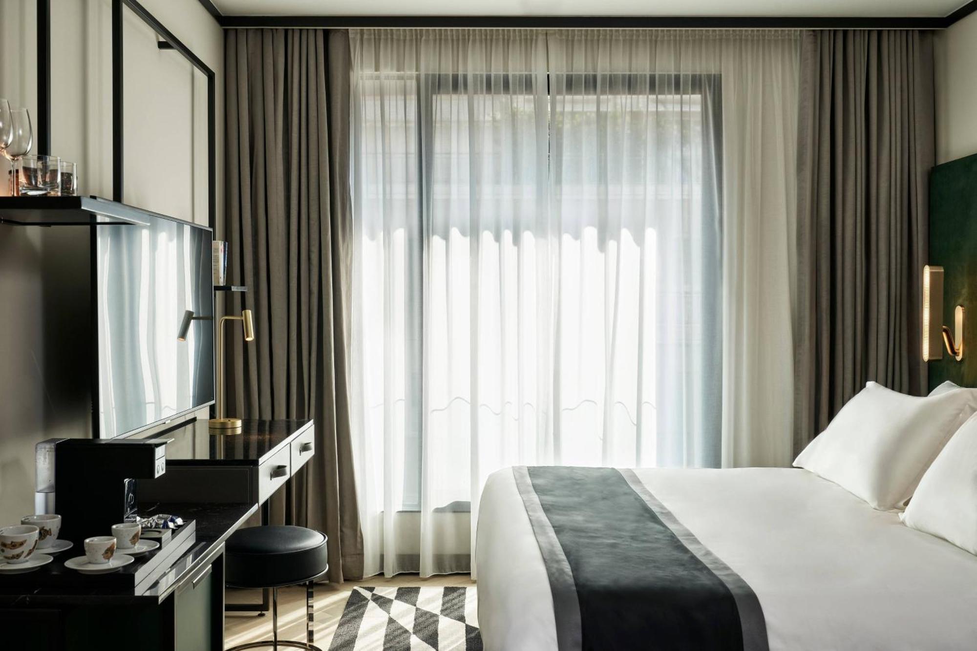 Academias Hotel, Autograph Collection Athena Bagian luar foto